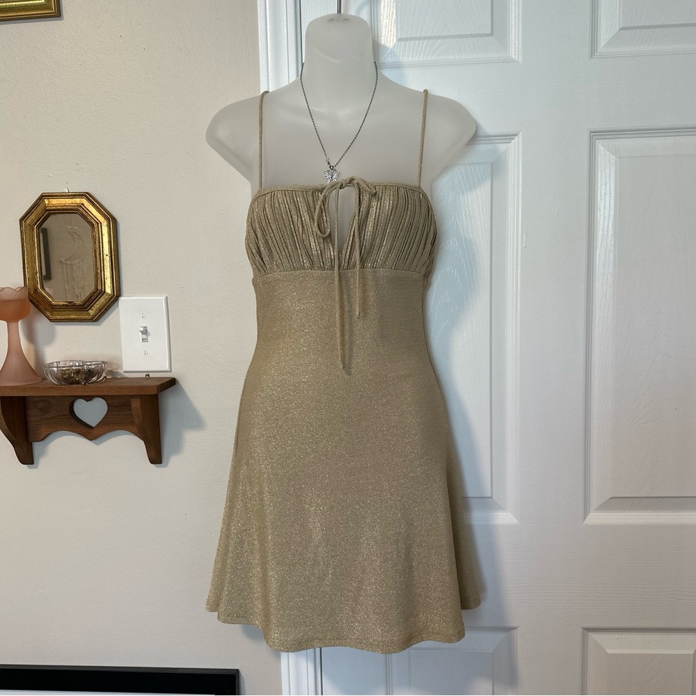 MISHA Collection Revolve Calinda Champagne gold sparkly flowy mini dress sz 6